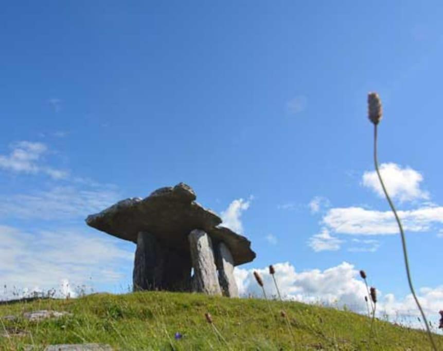 Hotel Into The Burren Murroogh Exterior foto